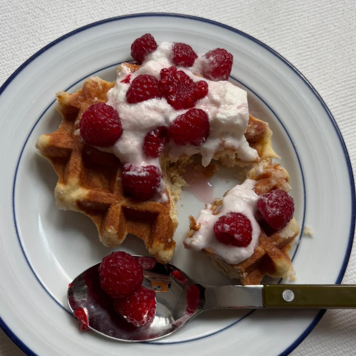 pocket blush-date cake