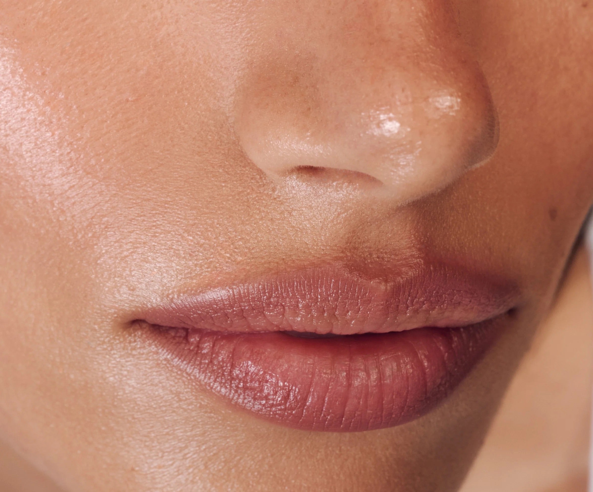 peptide lip shape-lift